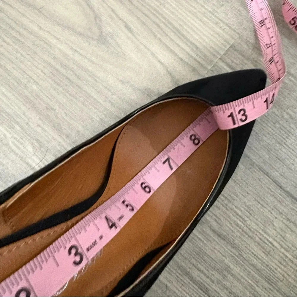 Toi Et Moi Pointed Toe Teardrop‎ Cutout Back Black Tassel Pump